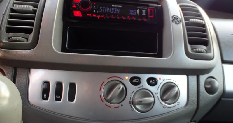 Renault Trafic cena 42900 przebieg: 312000, rok produkcji 2007 z Góra małe 704
